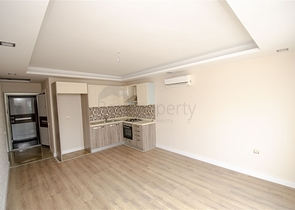 Квартира 1+1 в микрорайне Лиман Коньяалты 600 м до моря