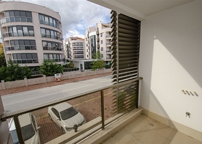 Квартира 1+1 в микрорайне Лиман Коньяалты 600 м до моря