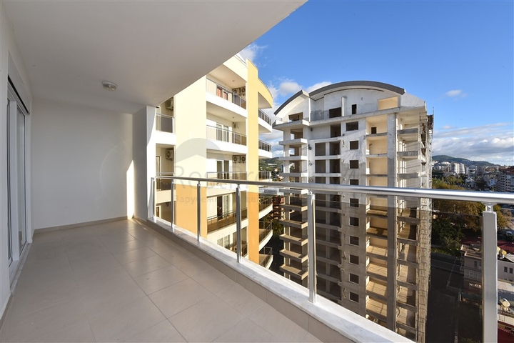 Двухкомнатная квартира с мебелью в Махмутларе 