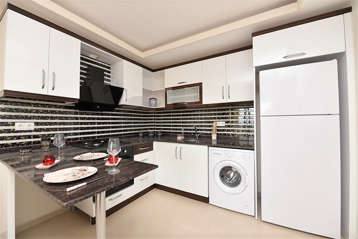 Двухкомнатная квартира с мебелью в Махмутларе 