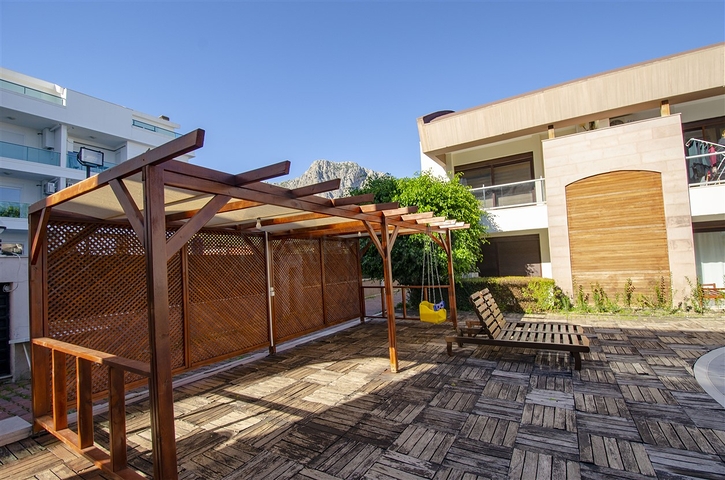 Вилла 6+1 в районе Коньяалты Анталья 500 м до моря