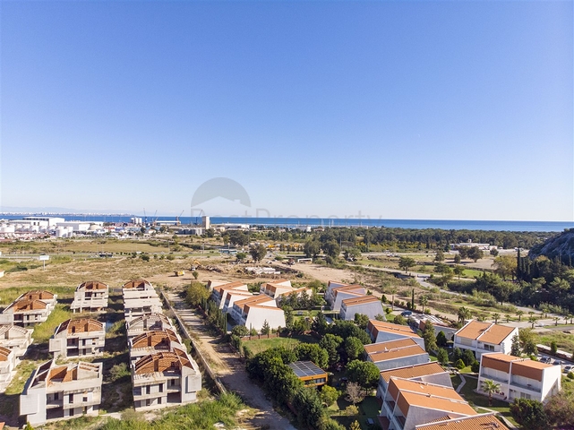 Вилла 6+1 в районе Коньяалты Анталья 500 м до моря