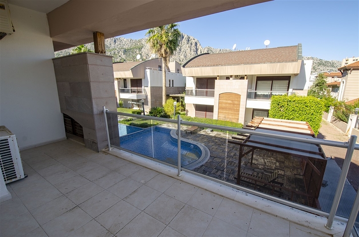 Вилла 6+1 в районе Коньяалты Анталья 500 м до моря