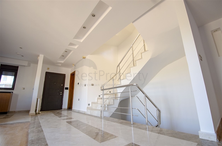 Вилла 6+1 в районе Коньяалты Анталья 500 м до моря