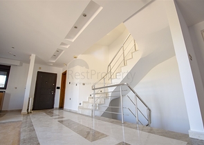 Вилла 6+1 в районе Коньяалты Анталья 500 м до моря