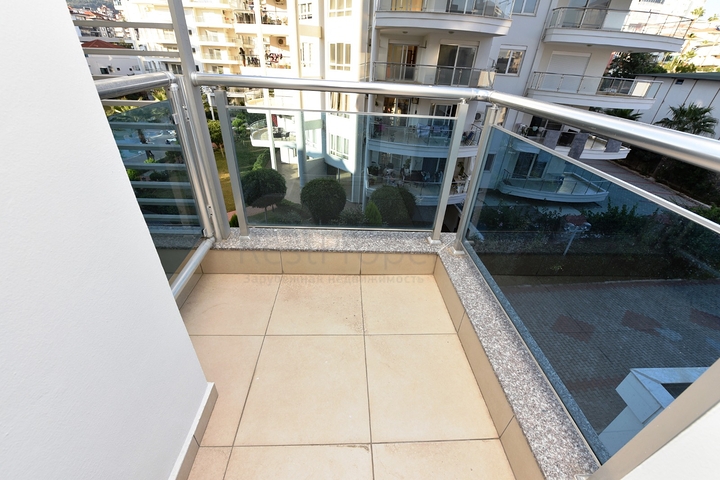 Меблированная квартира с двумя спальнями на аренду.