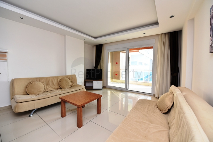 Меблированная квартира с двумя спальнями на аренду.