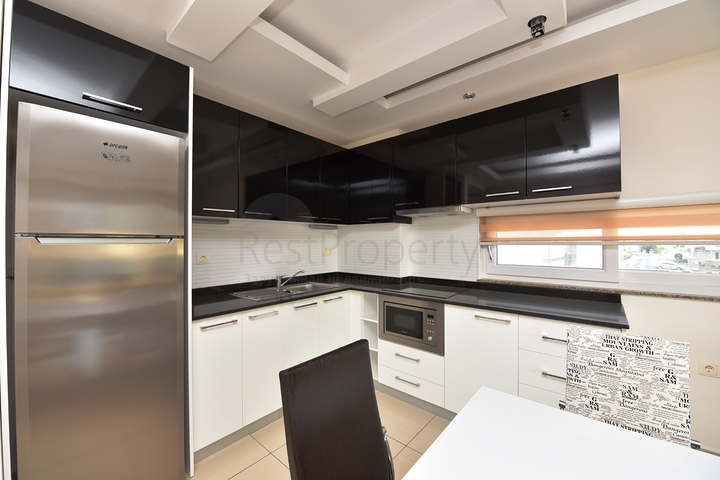 Меблированная квартира с двумя спальнями на аренду.