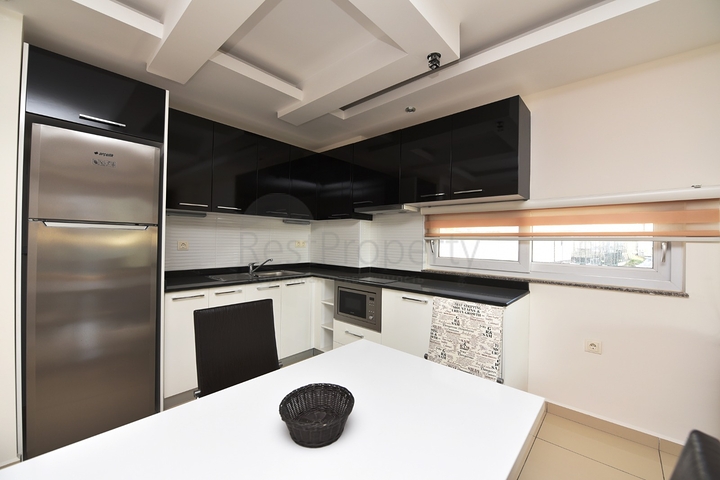 Меблированная квартира с двумя спальнями на аренду.