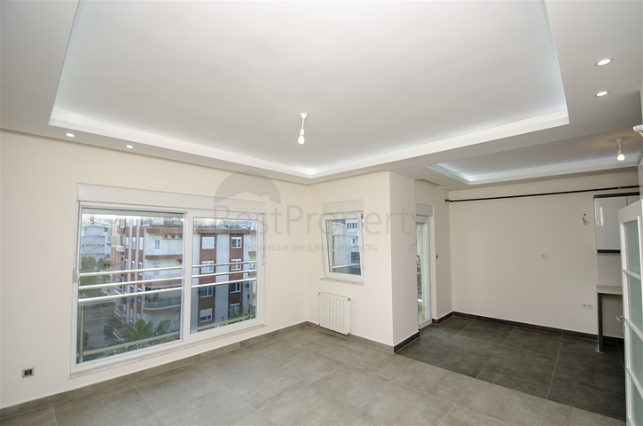 Пентхаус 4+1 в комплексе 600 м до моря в Коньяалты