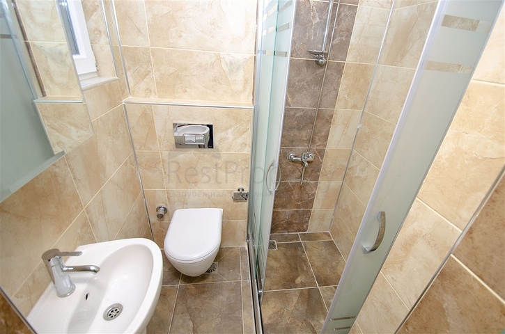 Пентхаус 4+1 в комплексе 600 м до моря в Коньяалты