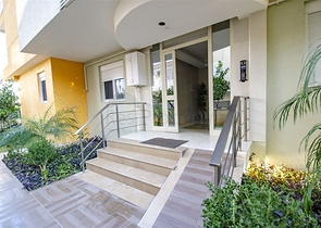 Пентхаус 4+1 в комплексе 600 м до моря в Коньяалты