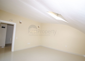 Пентхаус 4+1 в комплексе 600 м до моря в Коньяалты