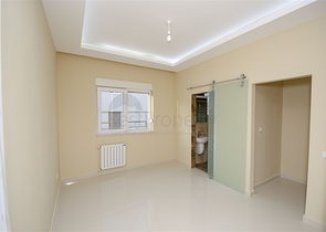 Пентхаус 4+1 в комплексе 600 м до моря в Коньяалты