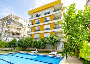 Пентхаус 4+1 в комплексе 600 м до моря в Коньяалты