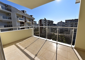 Пентхаус с тремя спальнями в районе Авсаллар