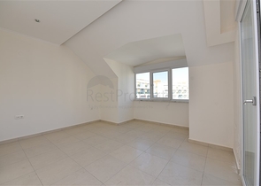 Пентхаус с тремя спальнями в районе Авсаллар