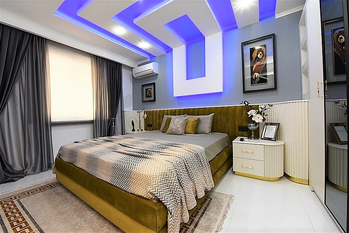 Квартира планировка 3+1 с видом на порт в центре Алании