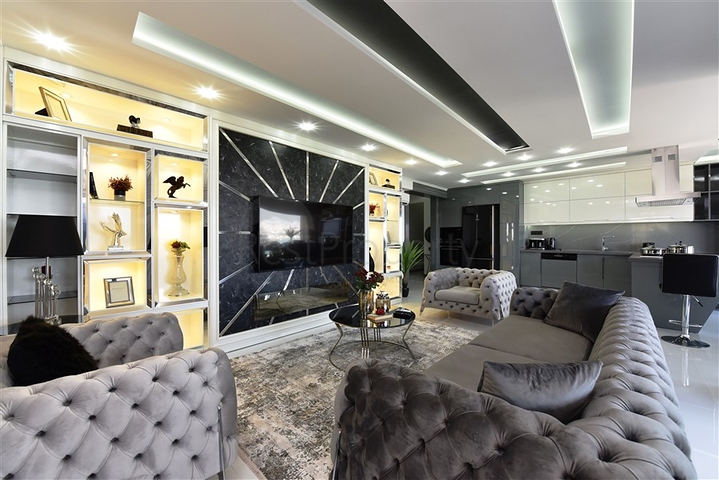 Квартира планировка 3+1 с видом на порт в центре Алании