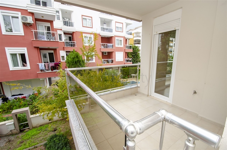 Трехкомнатная квартира в Лимане Коньяалты 700 м до моря