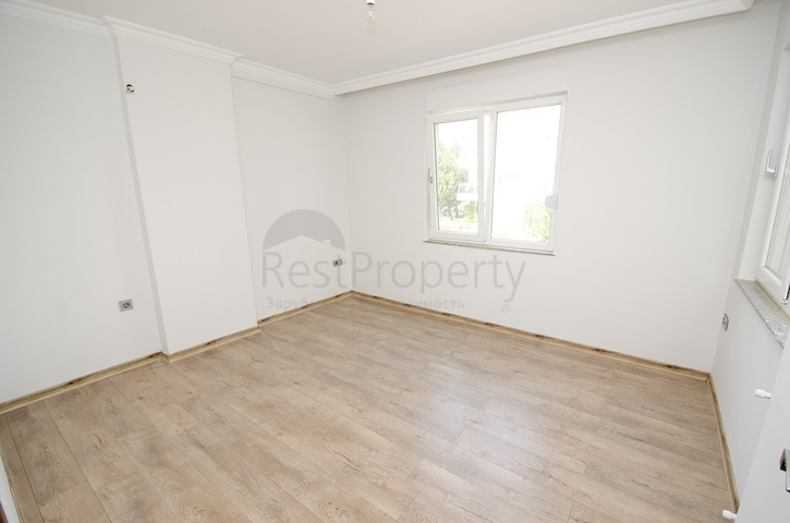 Трехкомнатная квартира в Лимане Коньяалты 700 м до моря