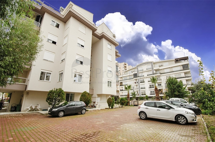 Трехкомнатная квартира в Лимане Коньяалты 700 м до моря