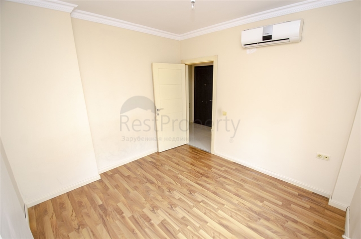 Трехкомнатная квартира в Лимане Коньяалты 700 м до моря