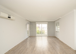 Трехкомнатная квартира в Лимане Коньяалты 700 м до моря