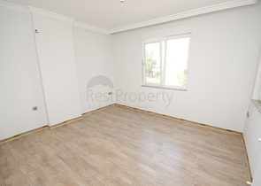 Трехкомнатная квартира в Лимане Коньяалты 700 м до моря