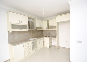 Трехкомнатная квартира в Лимане Коньяалты 700 м до моря