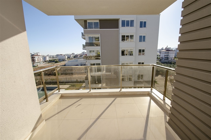 Просторные квартиры 3+1 в готовом проекте в Кепезе