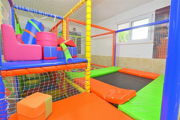 Квартира с двумя спальнями в Махмутларе