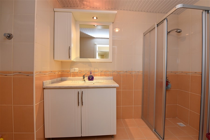 Квартира с двумя спальнями в Махмутларе