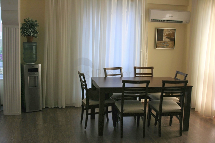 Меблированная квартира на первой береговой линии