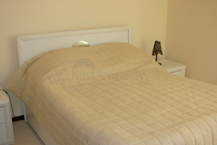 Меблированная квартира на первой береговой линии