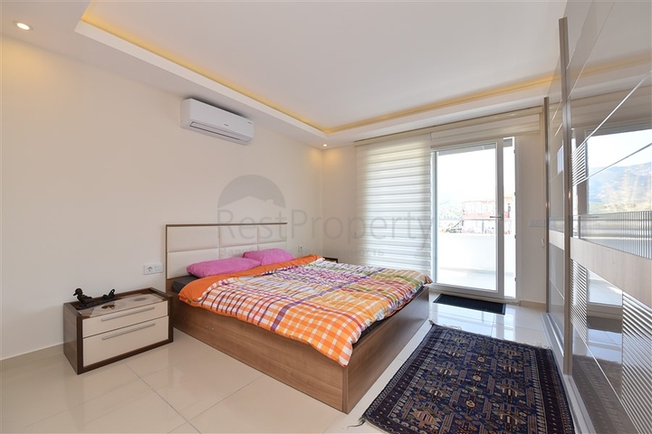 Меблированный пентхаус в районе Кестель