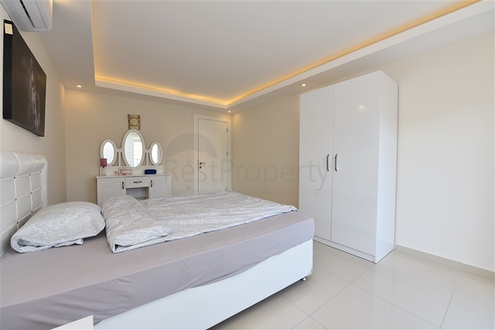 Меблированный пентхаус в районе Кестель