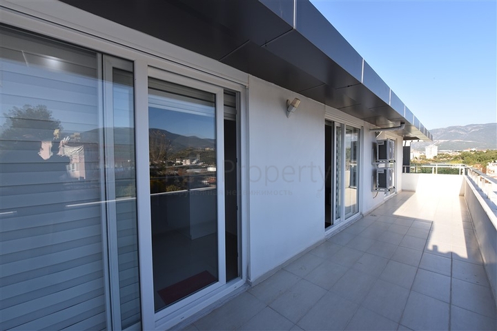 Меблированный пентхаус в районе Кестель