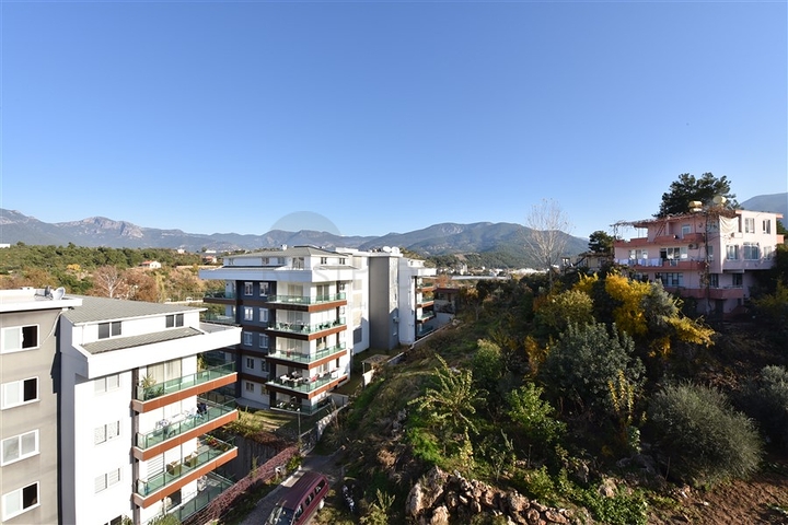 Меблированный пентхаус в районе Кестель