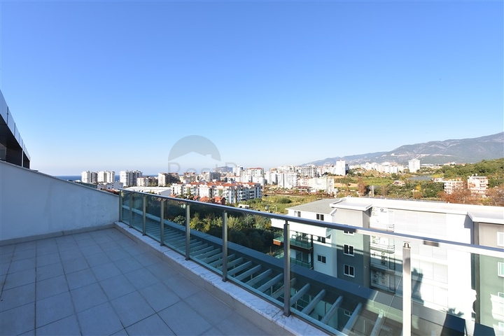 Меблированный пентхаус в районе Кестель