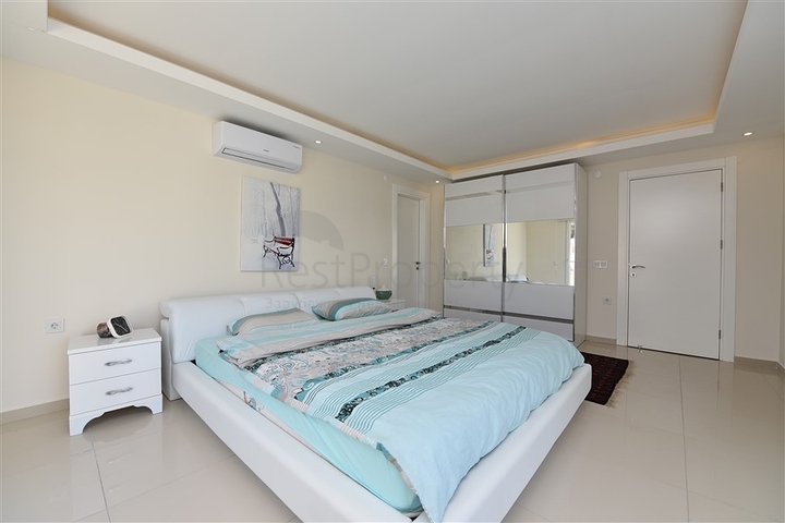 Меблированный пентхаус в районе Кестель