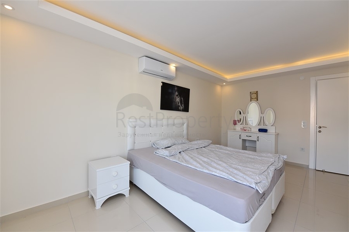 Меблированный пентхаус в районе Кестель