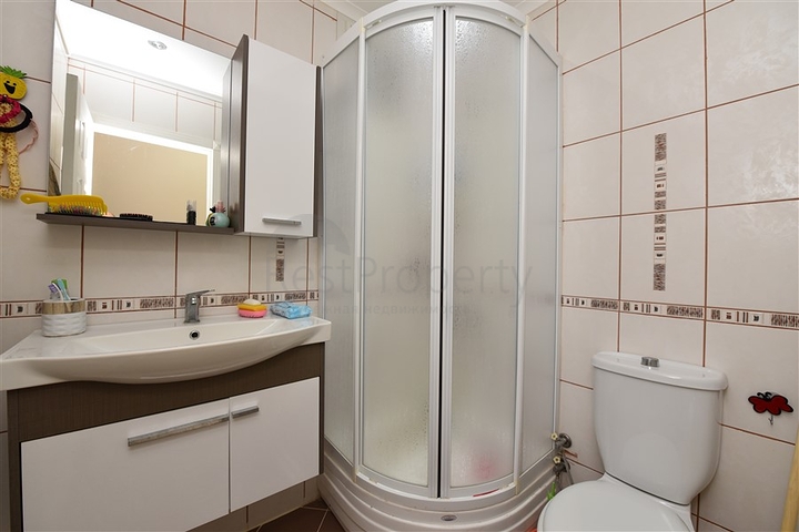 Трехкомнатная квартира с мебелью в Махмутларе.