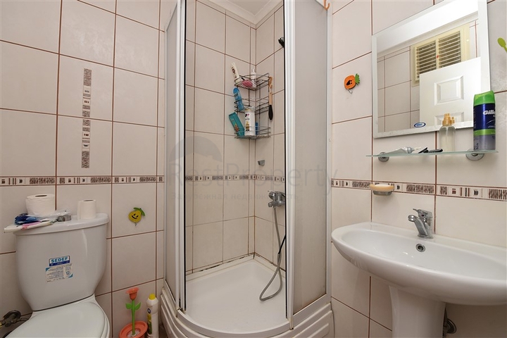 Трехкомнатная квартира с мебелью в Махмутларе.