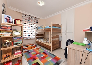 Трехкомнатная квартира с мебелью в Махмутларе.