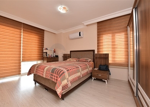 Трехкомнатная квартира с мебелью в Махмутларе.