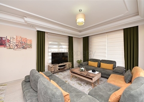 Трехкомнатная квартира с мебелью в Махмутларе.