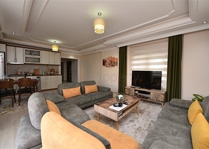 Трехкомнатная квартира с мебелью в Махмутларе.