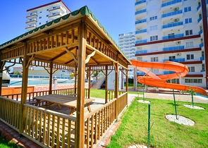 Двухкомнатная квартира в благоустроенном комплексе Махмутлара