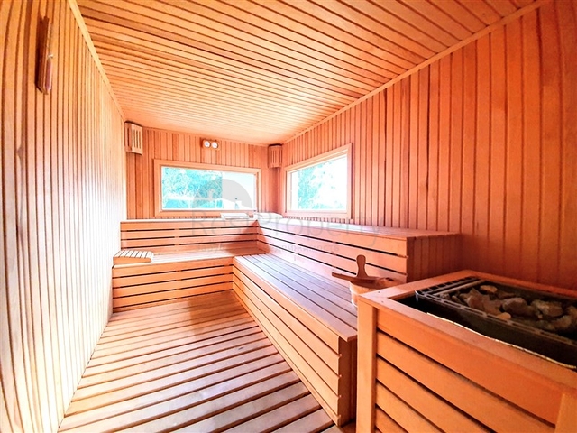 Меблированная квартира с двумя спальнями в Махмутларе